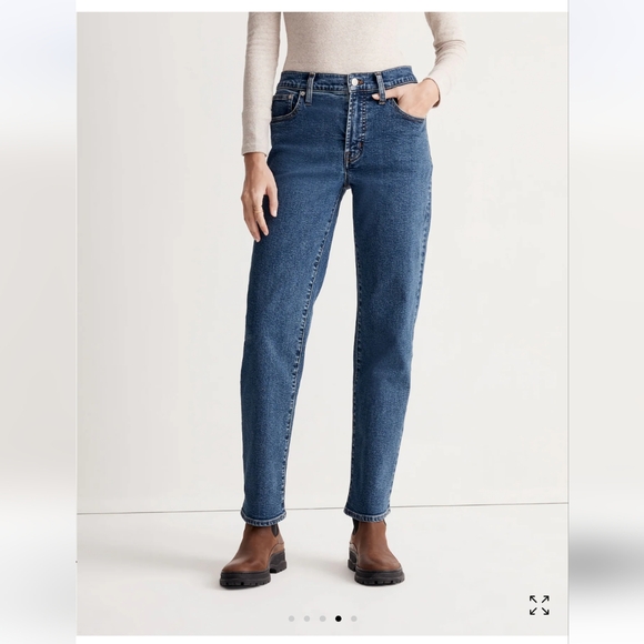 Madewell Perfect Vintage Straight Jean in Bright Indigo Wash- Insta cozy… - Picture 4 of 10